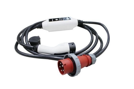 380V 16A 11KW เครื่องชาร์จ EV แบบพกพา 3 เฟสพร้อมปลั๊ก CEE สีแดง